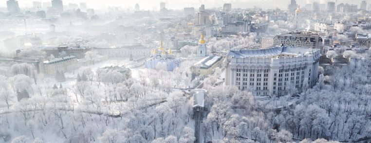 Михайловская площадь зимой